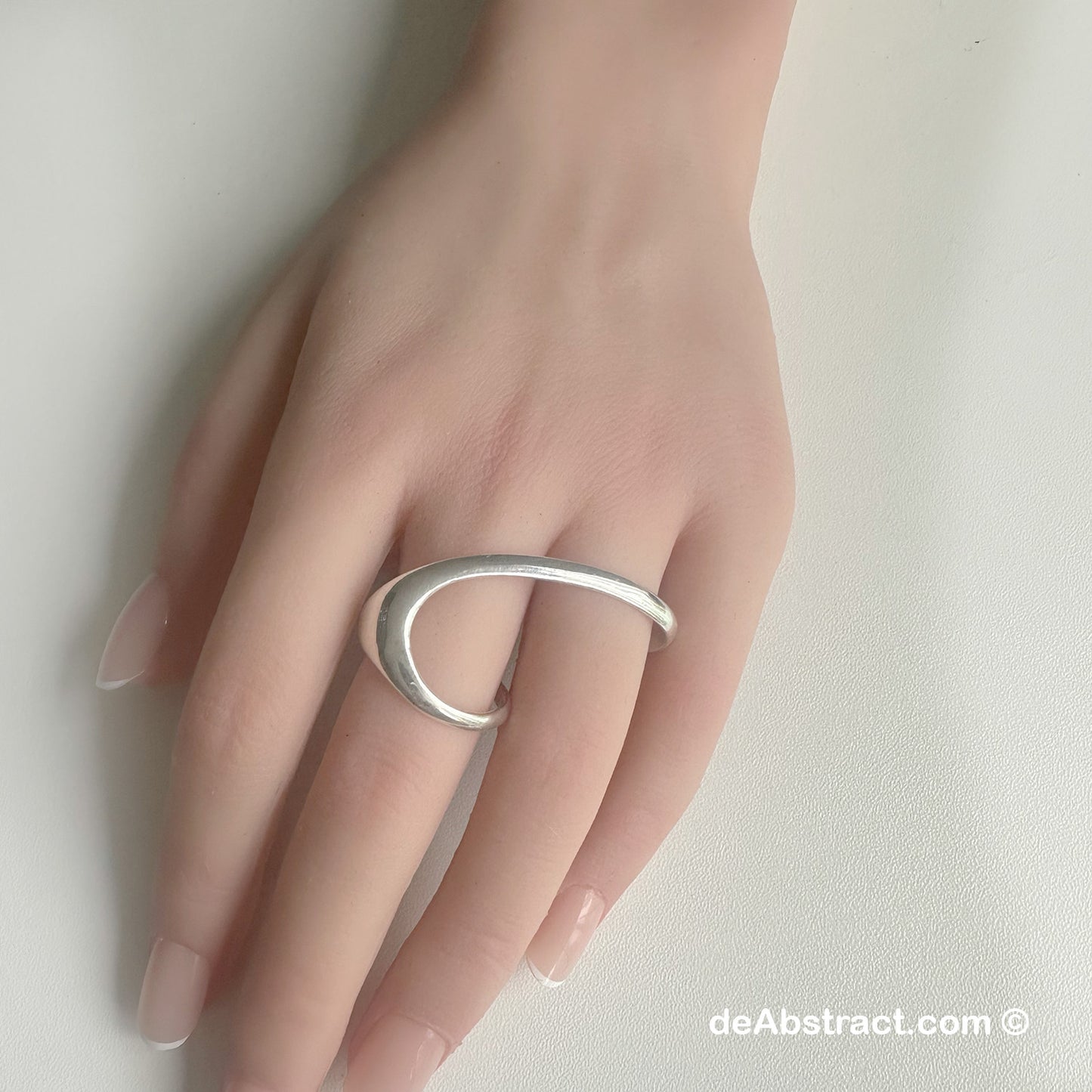'de Curve' Ring - Modern, Organic and SenSual