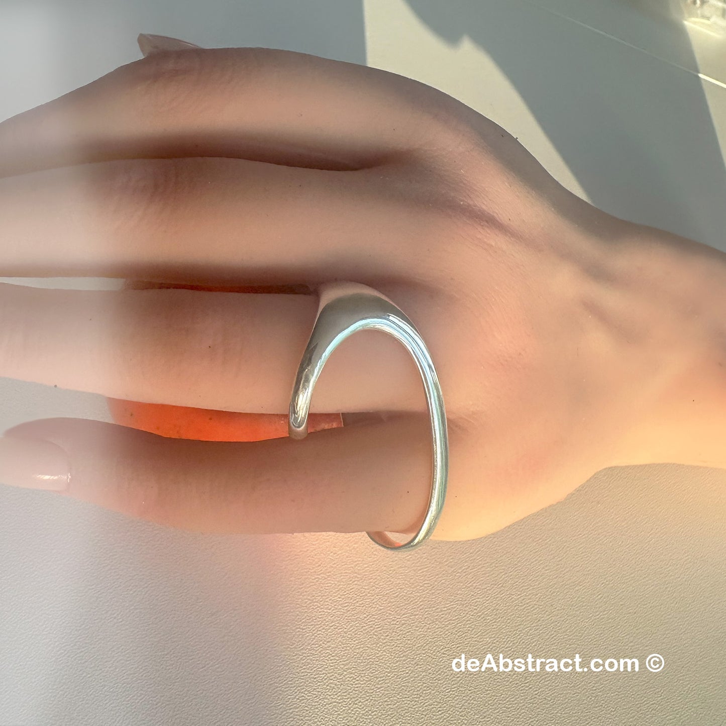 'de Curve' Ring - Modern, Organic and SenSual