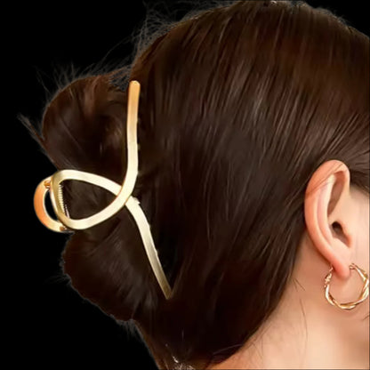 de Line Hair Clip Modern and Sophisticated Accessories Collection - Gold