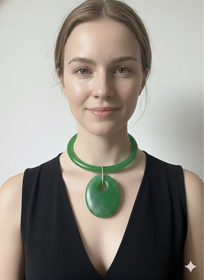 Flow Necklace in Green
