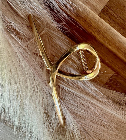 de Line Hair Clip Modern and Sophisticated Accessories Collection - Gold